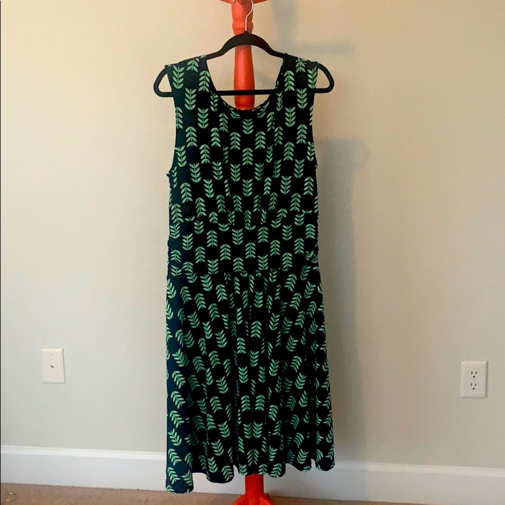 NWT Ann Taylor Navy and Green Dress